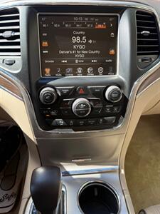2017 Jeep Grand Cherokee Overland - Photo 21 - Englewood, CO 80110
