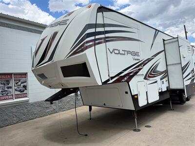2014 Dutchmen Voltage V3605 - Photo 14 - Englewood, CO 80110