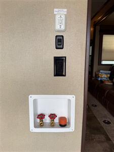 2014 Dutchmen Voltage V3605 - Photo 11 - Englewood, CO 80110