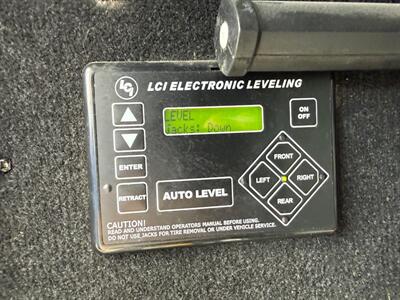 2014 Dutchmen Voltage V3605 - Photo 16 - Englewood, CO 80110