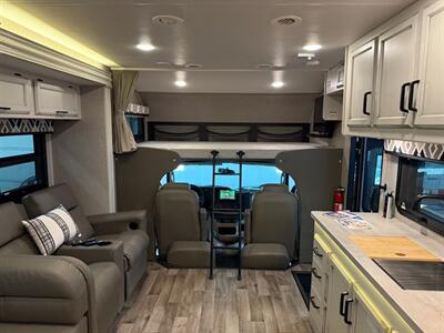 2021 Ford E-450 SD   - Photo 12 - Englewood, CO 80110