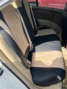 2005 Acura RL SH-AWD   - Photo 10 - Englewood, CO 80110