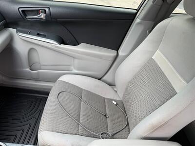 2013 Toyota Camry Hybrid LE   - Photo 14 - Englewood, CO 80110