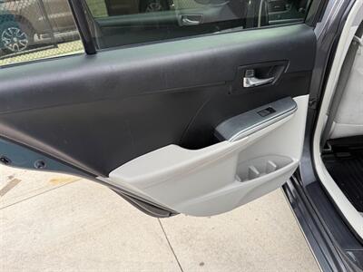2013 Toyota Camry Hybrid LE   - Photo 13 - Englewood, CO 80110