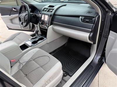 2013 Toyota Camry Hybrid LE   - Photo 17 - Englewood, CO 80110