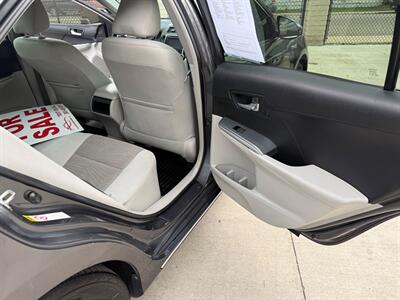 2013 Toyota Camry Hybrid LE   - Photo 15 - Englewood, CO 80110
