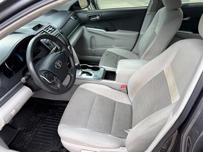 2013 Toyota Camry Hybrid LE   - Photo 9 - Englewood, CO 80110