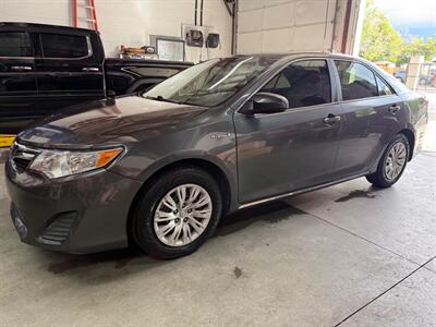 2013 Toyota Camry Hybrid LE   - Photo 1 - Englewood, CO 80110