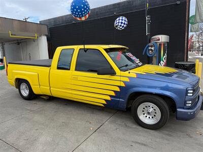 1993 Chevrolet C1500 Cheyenne   - Photo 2 - Englewood, CO 80110