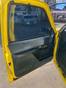 1993 Chevrolet C1500 Cheyenne   - Photo 9 - Englewood, CO 80110