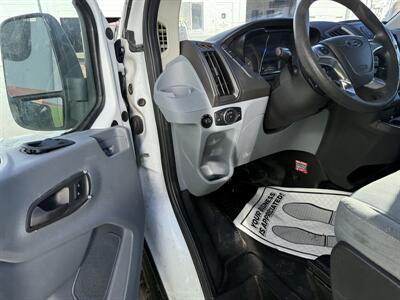 2015 Ford Transit 250 XL - Photo 14 - Englewood, CO 80110
