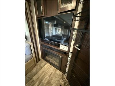 2018 Forest River Surveyor 265RLDS   - Photo 12 - Galt, CA 95632