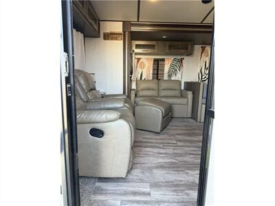 2018 Forest River Surveyor 265RLDS   - Photo 18 - Galt, CA 95632