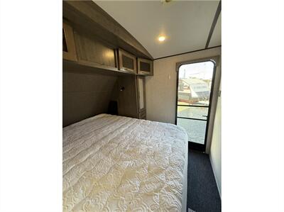 2018 Forest River Surveyor 265RLDS   - Photo 20 - Galt, CA 95632