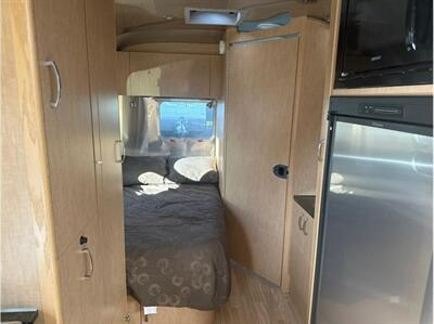 2016 Airstream FLYING CLOUD 23D   - Photo 4 - Galt, CA 95632