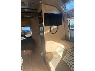 2016 Airstream FLYING CLOUD 23D   - Photo 13 - Galt, CA 95632