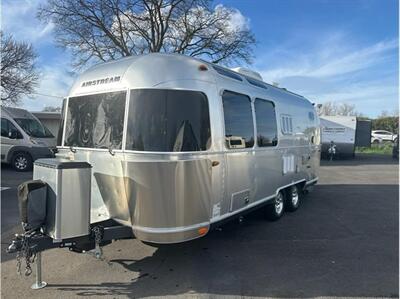 2016 Airstream FLYING CLOUD 23D   - Photo 2 - Galt, CA 95632