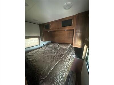 2017 Jayco JAY FLIGHT 28BHBE   - Photo 4 - Galt, CA 95632