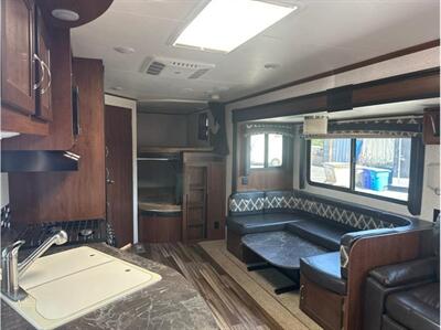 2017 Jayco JAY FLIGHT 28BHBE   - Photo 7 - Galt, CA 95632