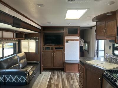 2017 Jayco JAY FLIGHT 28BHBE   - Photo 5 - Galt, CA 95632