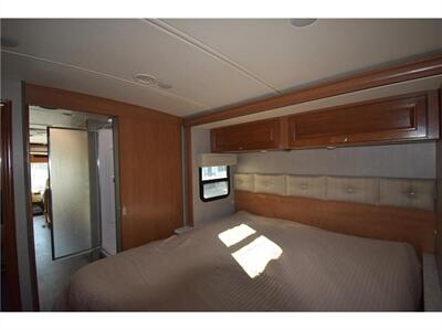 2018 Winnebago VISTA 32Y   - Photo 15 - Galt, CA 95632