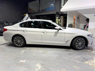 2019 BMW 5 Series 540i xDrive - Photo 5 - College Point, NY 11356
