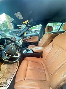 2019 BMW 5 Series 540i xDrive - Photo 5 - College Point, NY 11356