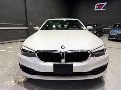 2019 BMW 5 Series 540i xDrive - Photo 2 - College Point, NY 11356