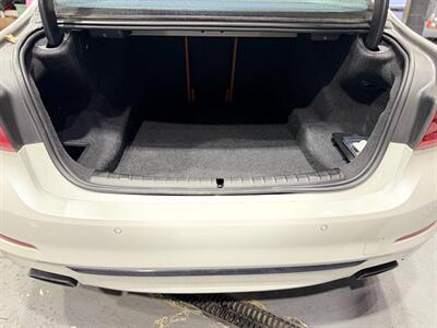 2019 BMW 5 Series 540i xDrive - Photo 12 - College Point, NY 11356