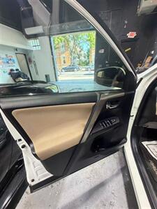2015 Toyota RAV4 XLE - Photo 6 - College Point, NY 11356