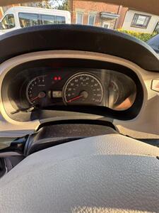 2011 Toyota Sienna LE 8-Passenger - Photo 11 - College Point, NY 11356
