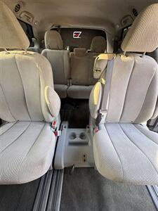 2011 Toyota Sienna LE 8-Passenger - Photo 7 - College Point, NY 11356