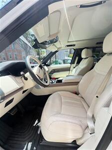 2023 Land Rover Range Rover P400 SE LWB - Photo 5 - College Point, NY 11356