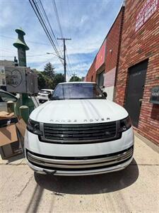 2023 Land Rover Range Rover P400 SE LWB - Photo 1 - College Point, NY 11356
