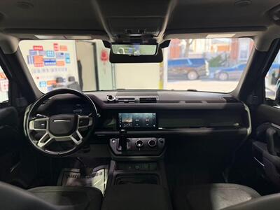 2020 Land Rover Defender 110 S - Photo 16 - College Point, NY 11356
