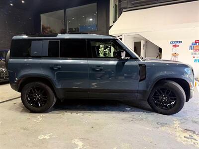 2020 Land Rover Defender 110 S - Photo 9 - College Point, NY 11356