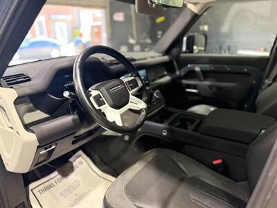 2020 Land Rover Defender 110 S - Photo 13 - College Point, NY 11356