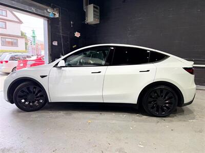 2023 Tesla Model Y Performance   - Photo 10 - College Point, NY 11356