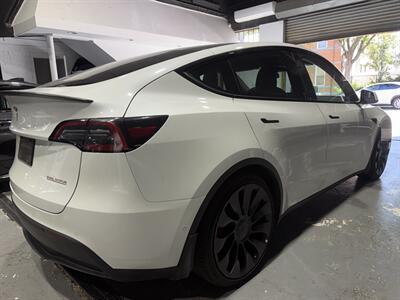 2022 Tesla Model Y Performance - Photo 12 - College Point, NY 11356