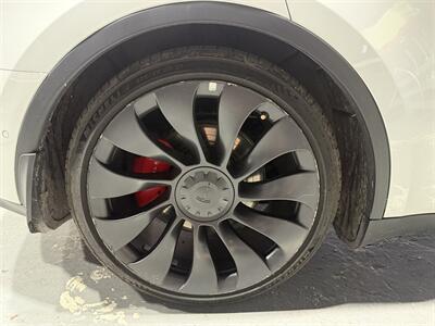 2022 Tesla Model Y Performance - Photo 17 - College Point, NY 11356