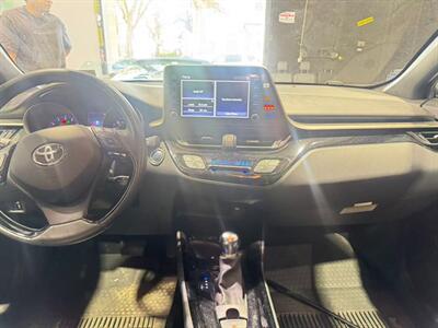 2019 Toyota C-HR LE   - Photo 8 - College Point, NY 11356