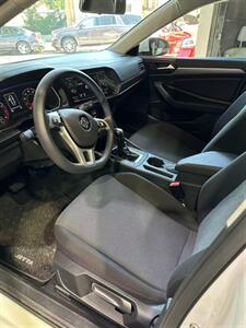 2019 Volkswagen Jetta S   - Photo 4 - College Point, NY 11356