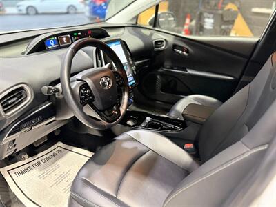 2022 Toyota Prius Prime Limited   - Photo 10 - College Point, NY 11356