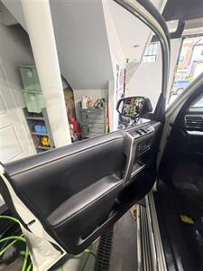 2023 Toyota 4Runner Limited - Photo 7 - College Point, NY 11356