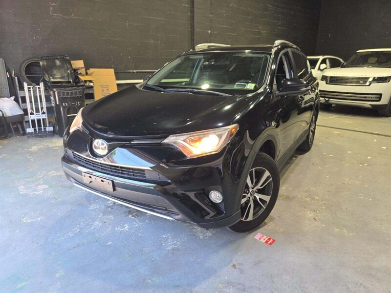 2018 Toyota RAV4 XLE   - Photo 1 - College Point, NY 11356