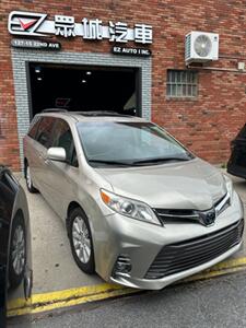 2016 Toyota Sienna XLE 7-Passenger - Photo 1 - College Point, NY 11356