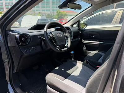2019 Toyota Prius c L - Photo 3 - College Point, NY 11356