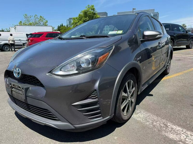 2019 Toyota Prius c L   - Photo 1 - College Point, NY 11356