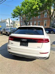 2022 Audi Q8 quattro Premium Plus 55 TFSI - Photo 2 - College Point, NY 11356