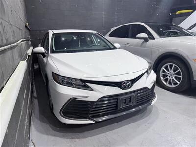 2021 Toyota Camry LE - Photo 2 - College Point, NY 11356